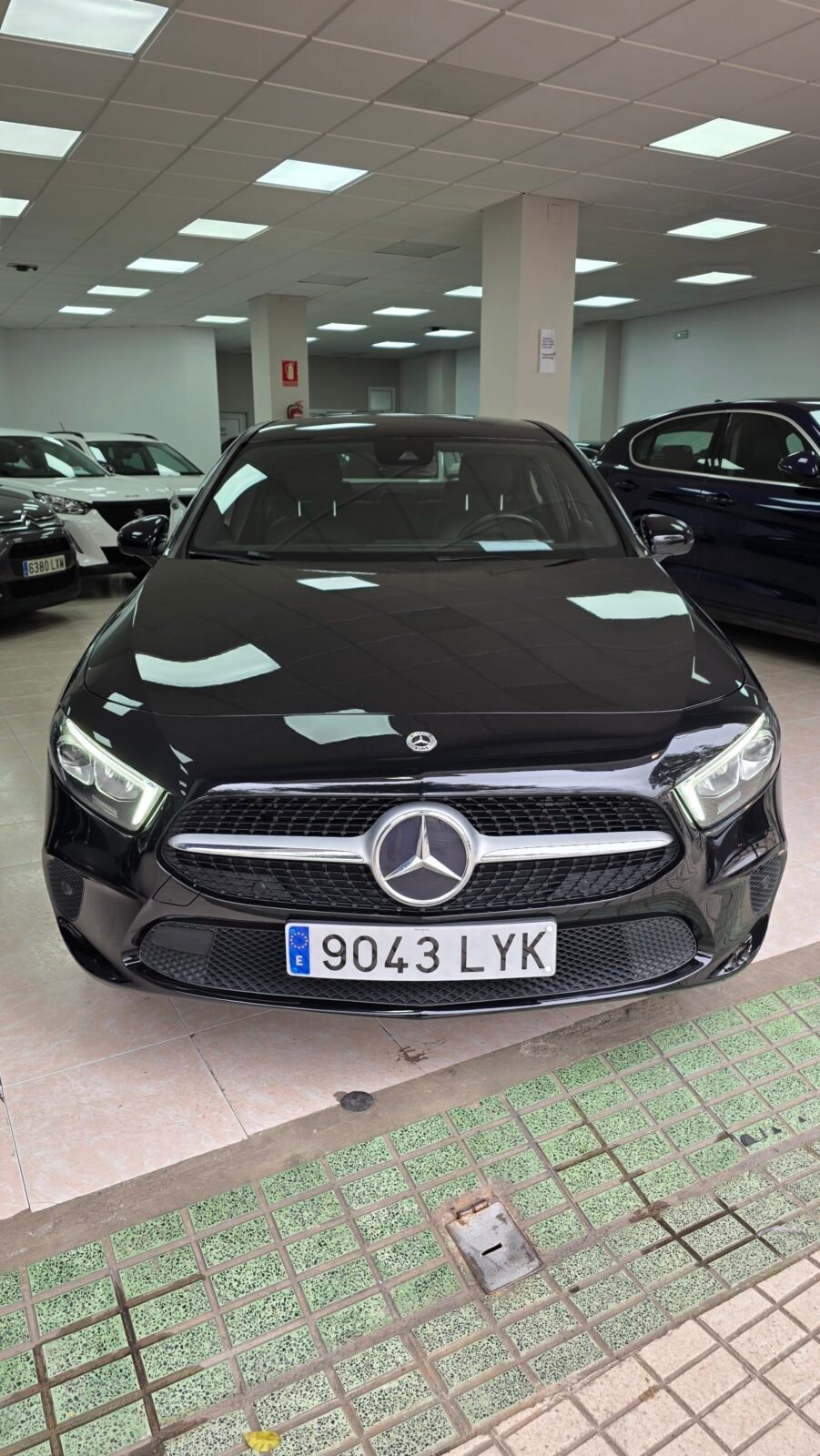 MERCEDES-BENZ Clase A 250 e Sedan