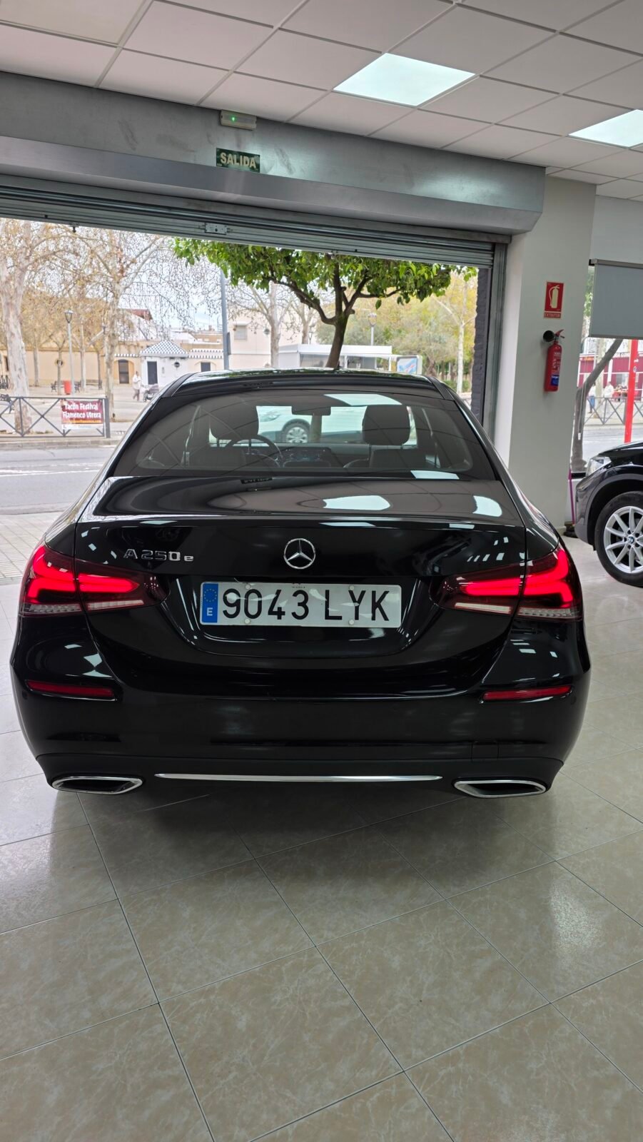 MERCEDES-BENZ Clase A 250 e Sedan
