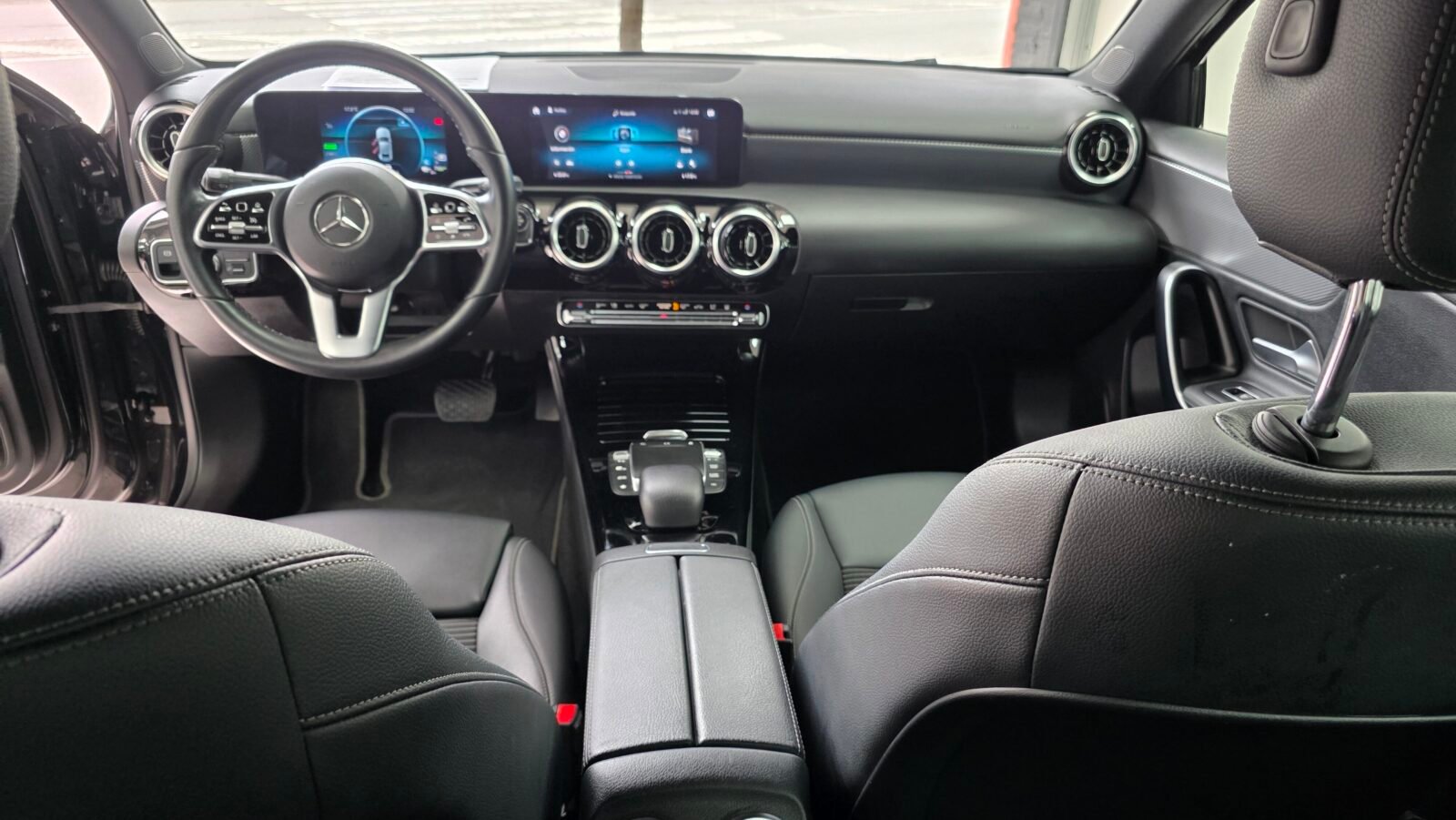MERCEDES-BENZ Clase A 250 e Sedan