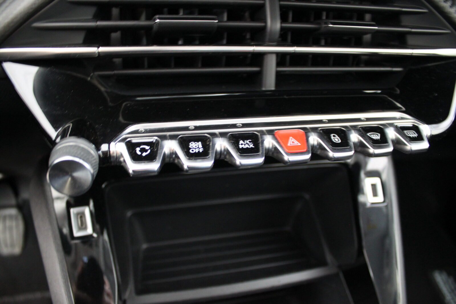PEUGEOT 2008 Active Pack Puretech 100 SS BVM6