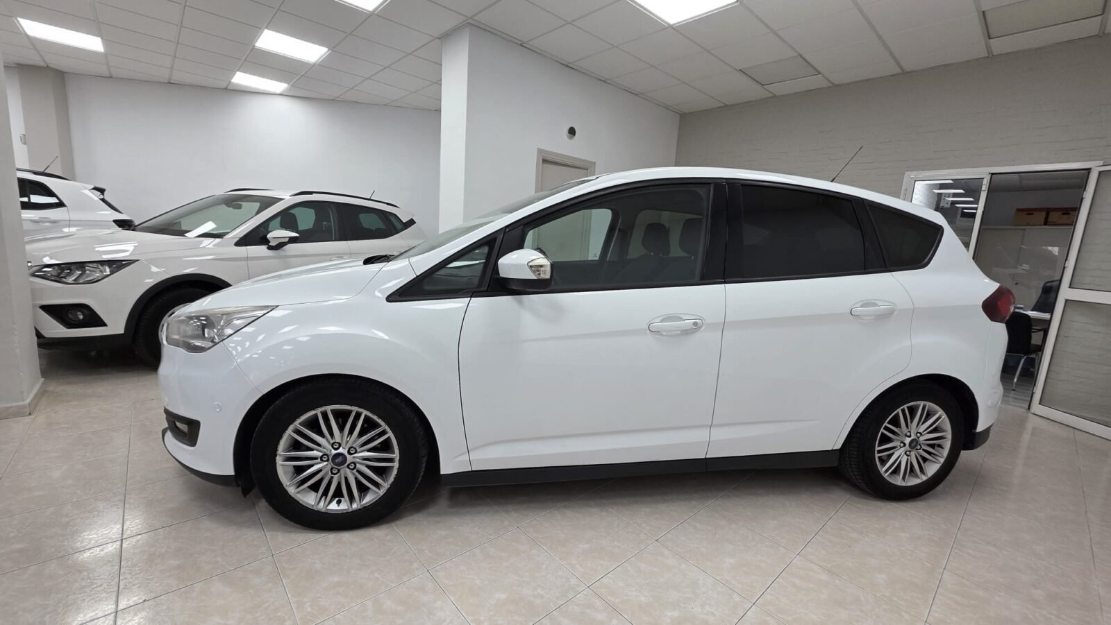 FORD c max  1.5 trend