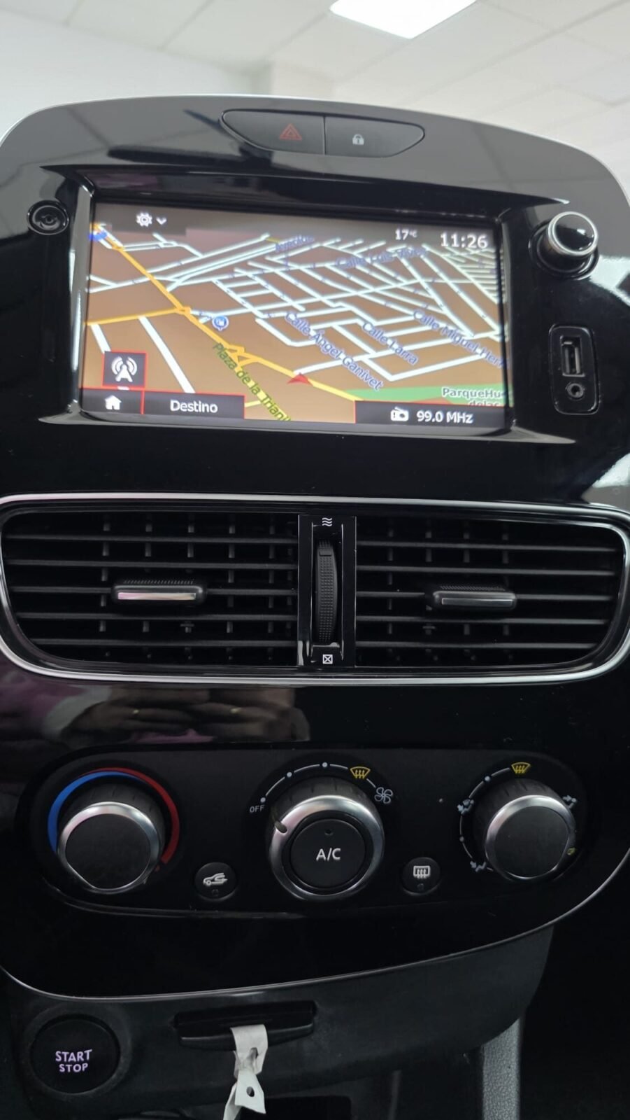 RENAULT Clio Business dCi 18