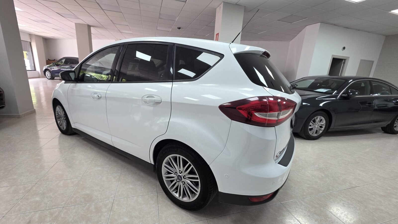 FORD c max  1.5 trend