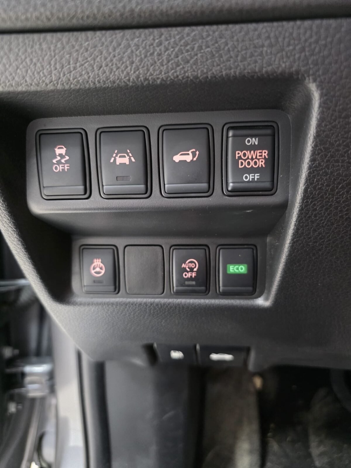NISSAN XTRAIL 7p digt e6d dct NCONN