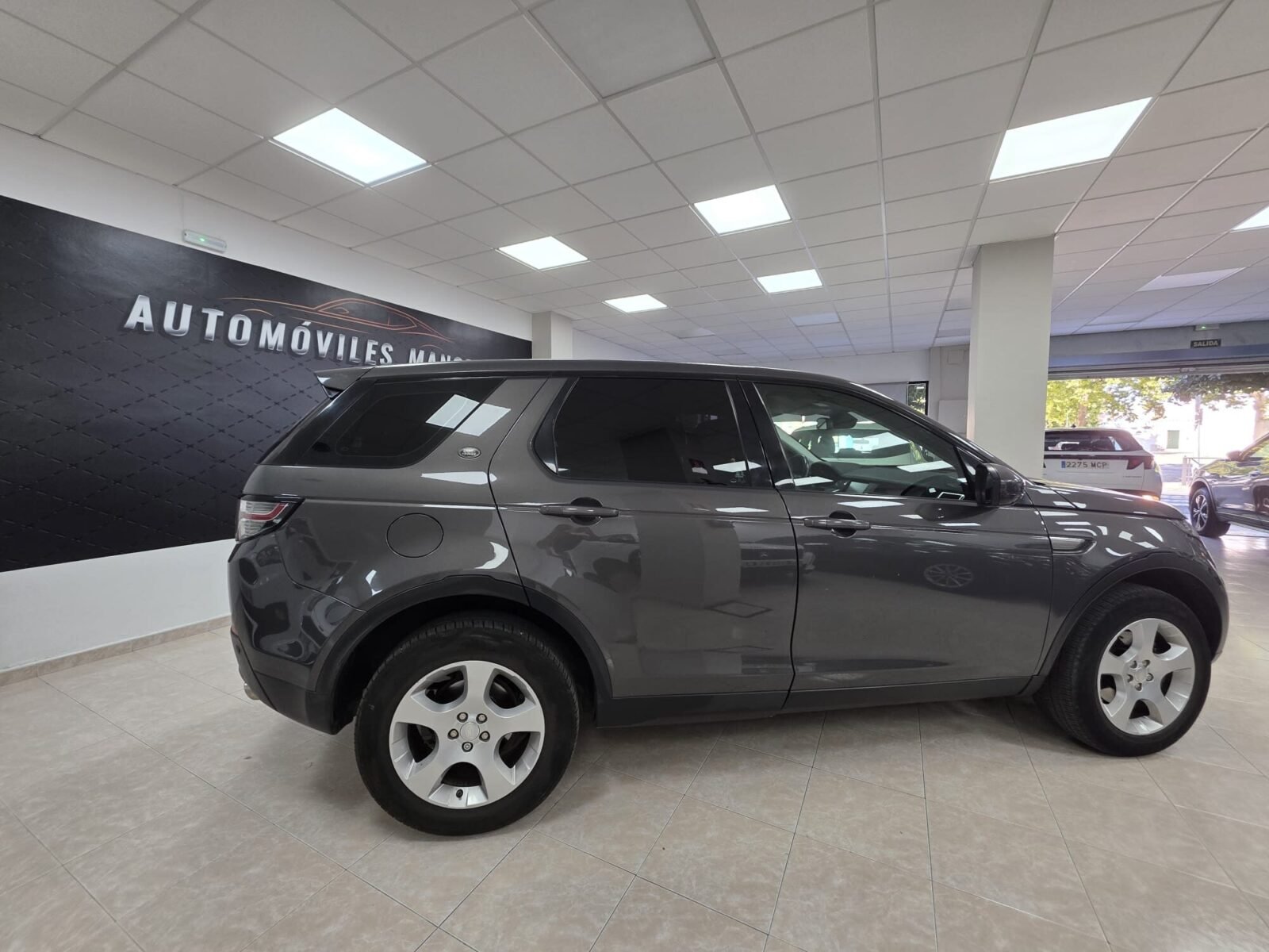 LAND-ROVER Discovery Sport