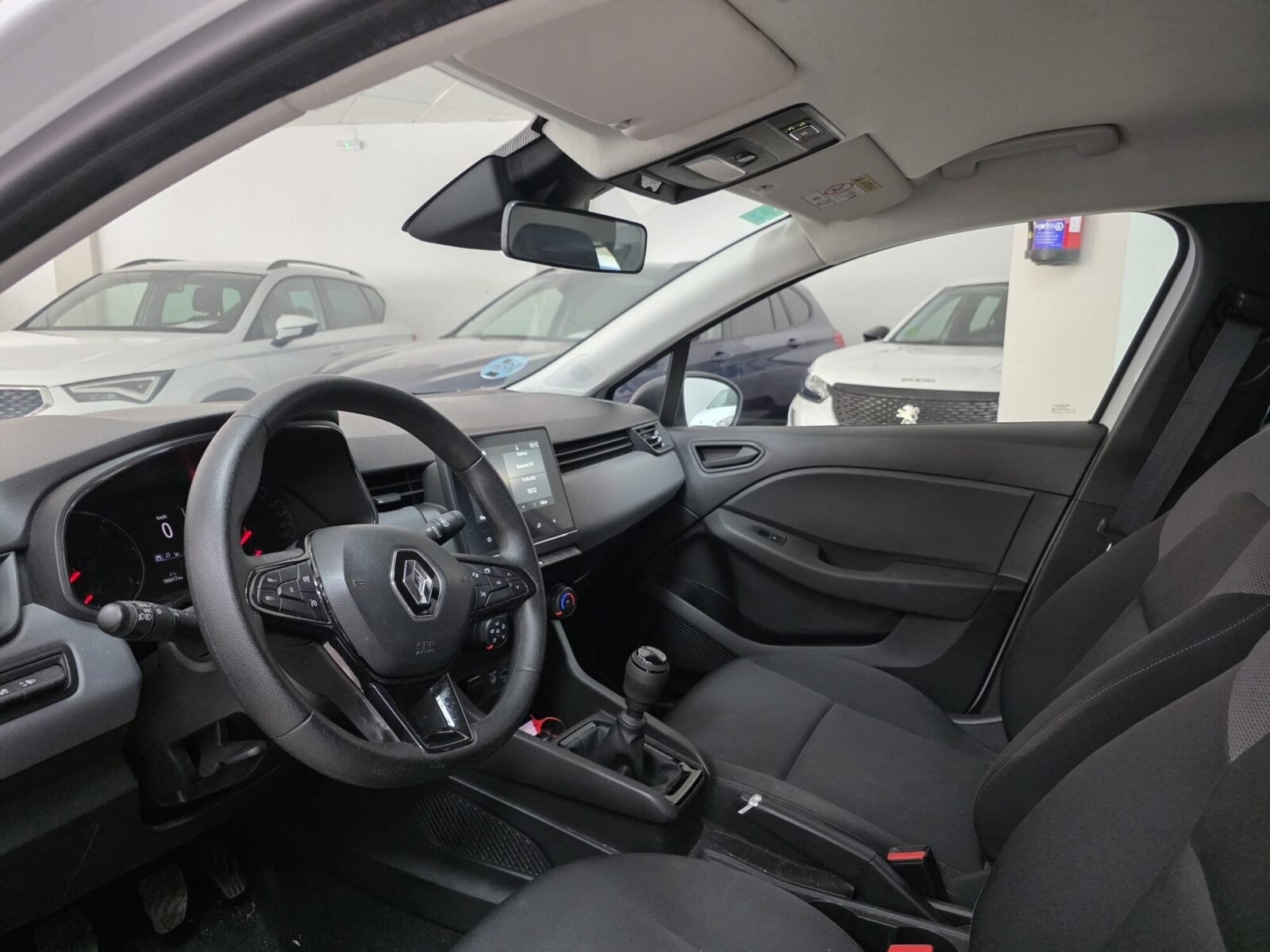 RENAULT Clio bussines