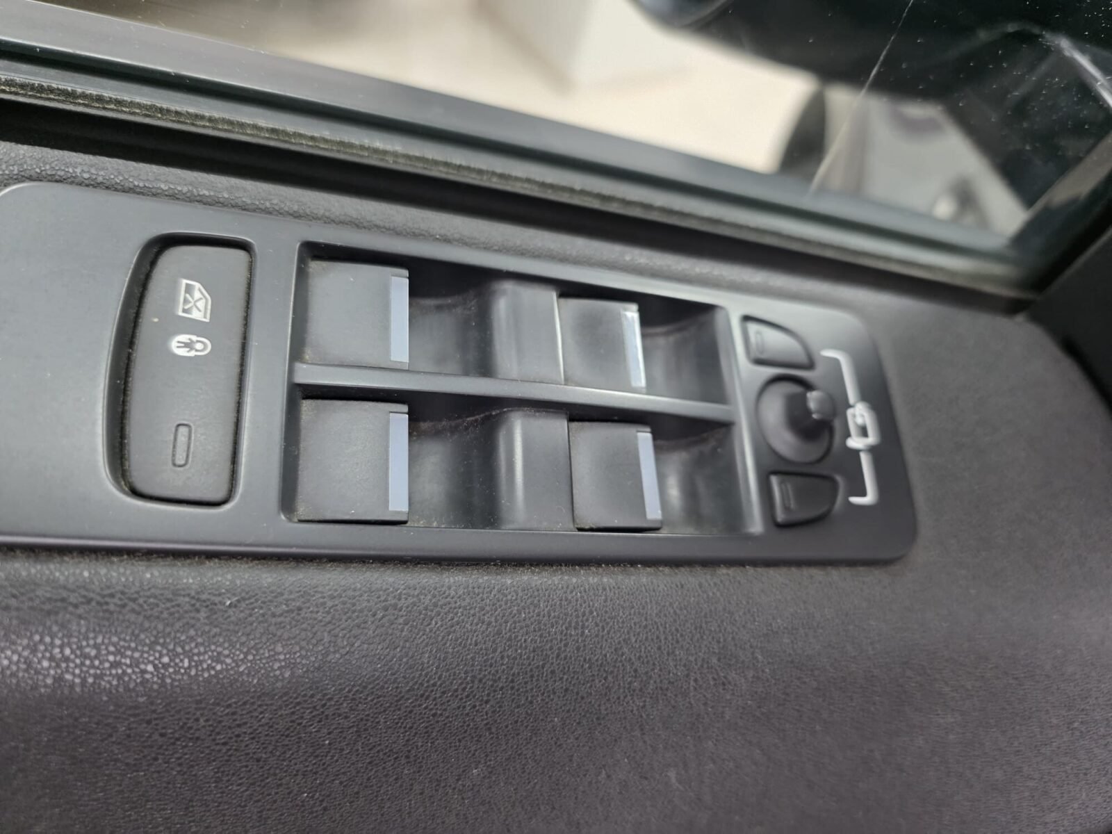 LAND-ROVER Discovery Sport