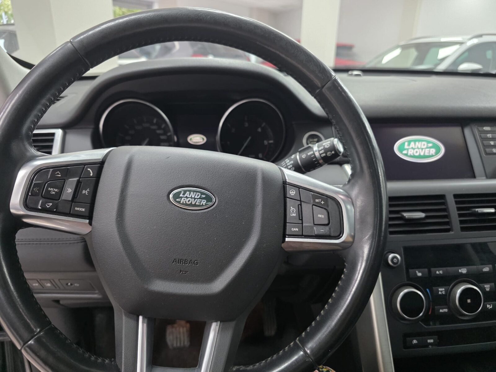 LAND-ROVER Discovery Sport