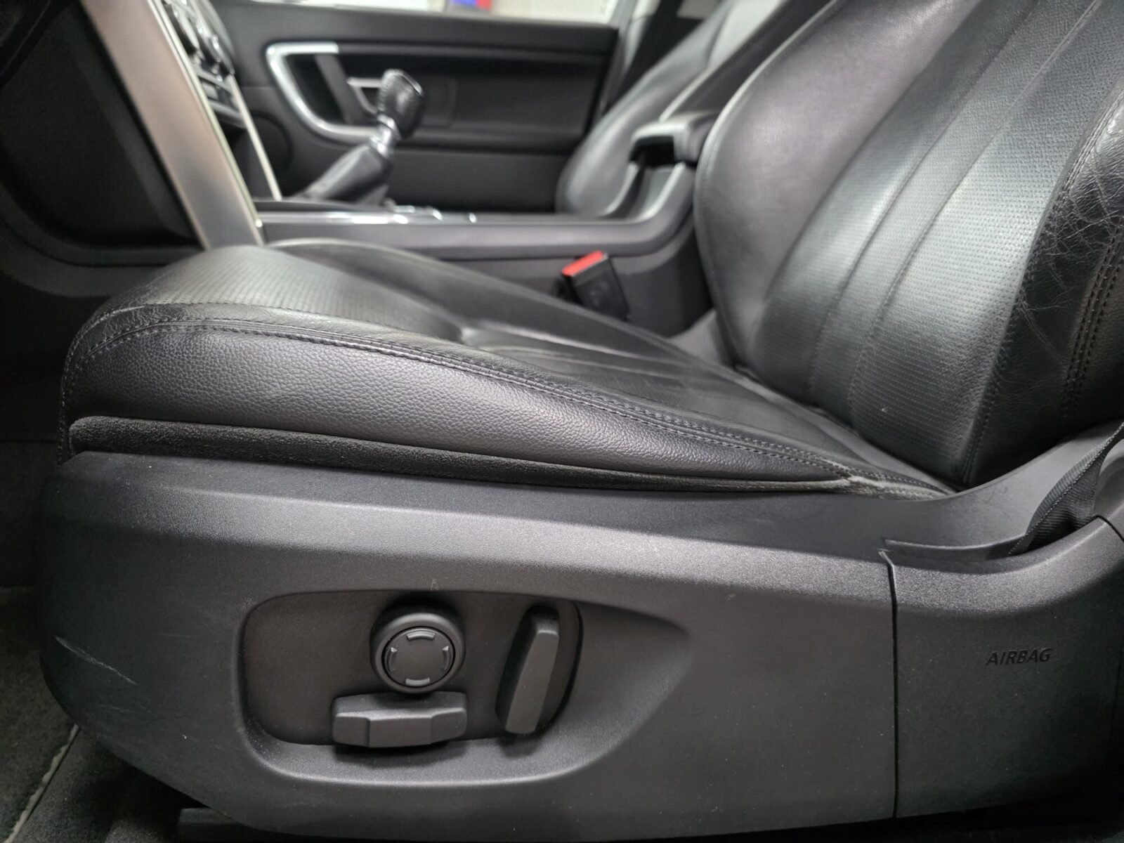 LAND-ROVER Discovery Sport