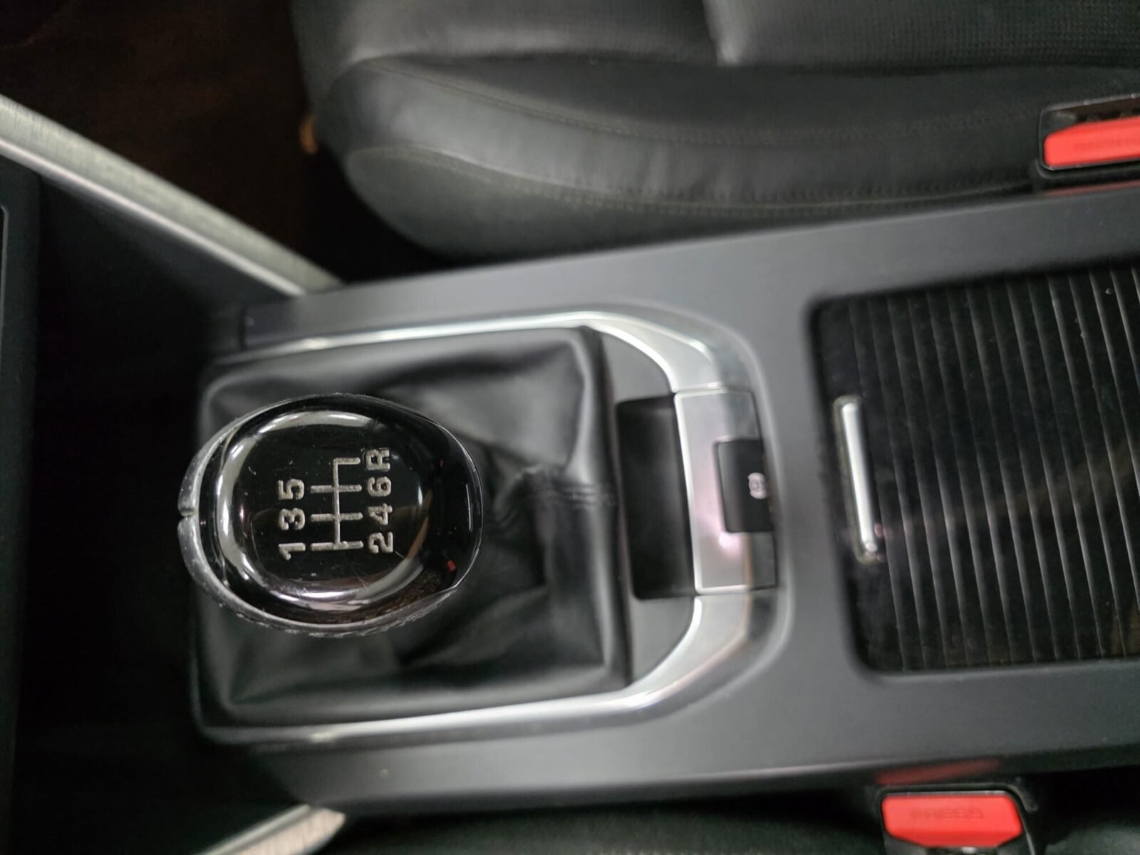 LAND-ROVER Discovery Sport