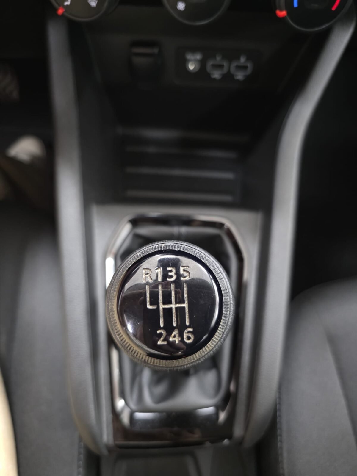 RENAULT Clio bussines